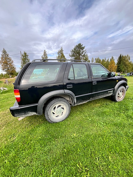 Chevrolet Blazer 7 of 7