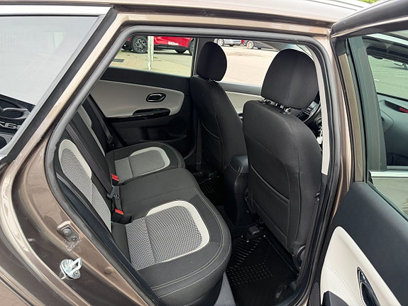 Kia Ceed 8 of 26