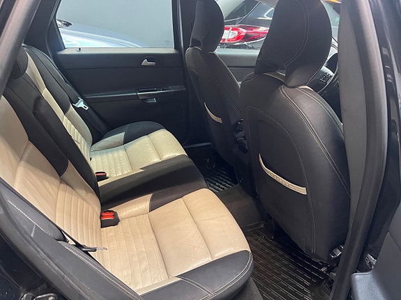 Volvo V50 9 of 13