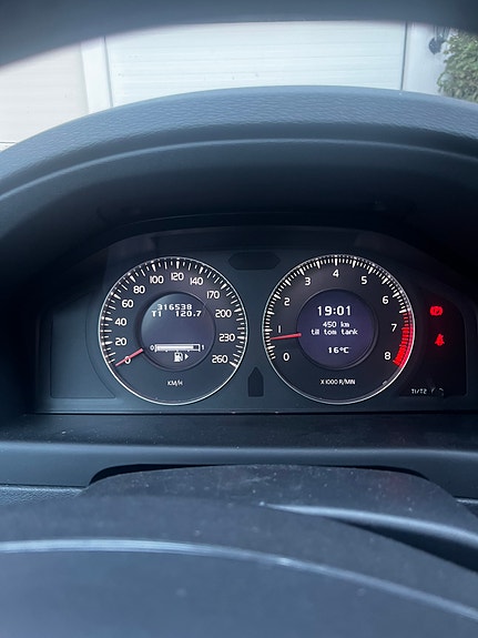 Volvo V70 17 of 26