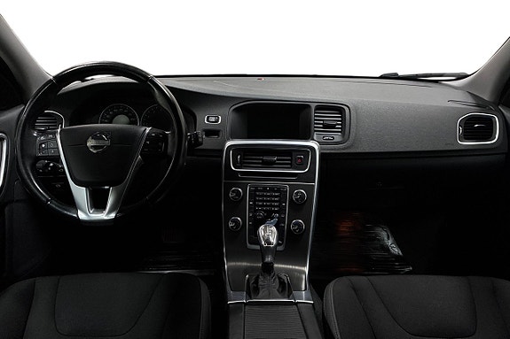 Volvo V60 12 of 26
