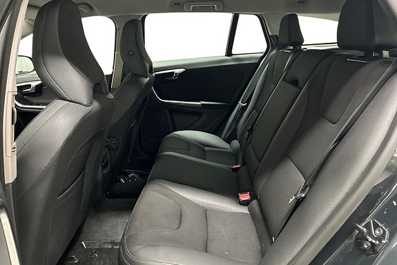 Volvo V60 14 of 26