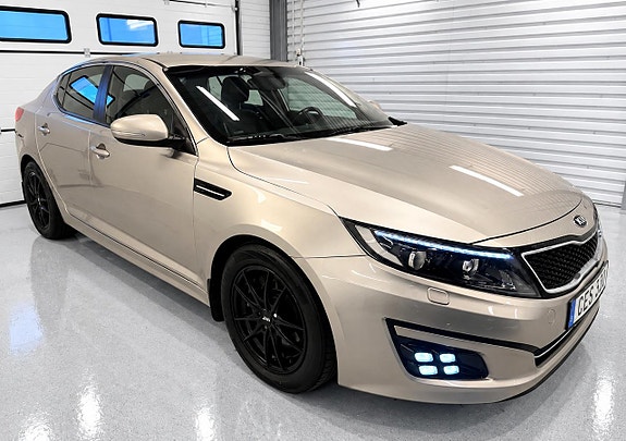 Kia Optima 4 of 15