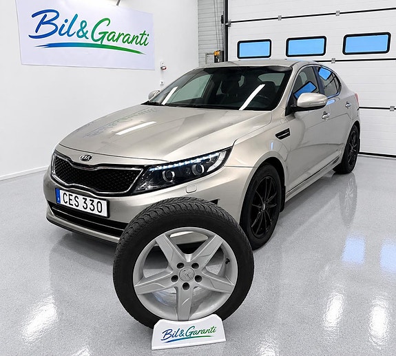 Kia Optima 2 of 15