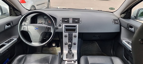 Volvo V50 7 of 13
