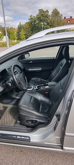 Volvo V50 9 of 13