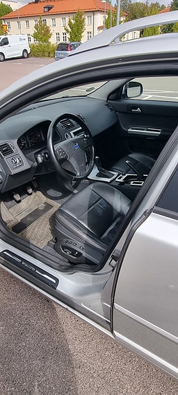 Volvo V50 8 of 13