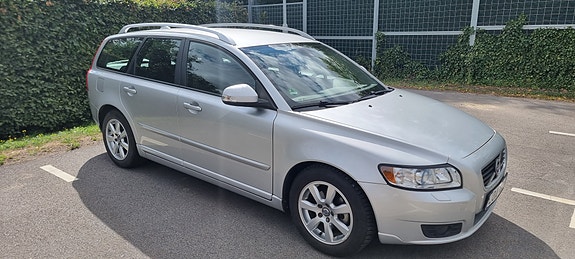 Volvo V50 3 of 13