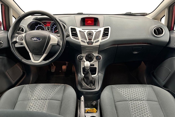 Ford Fiesta 12 of 21