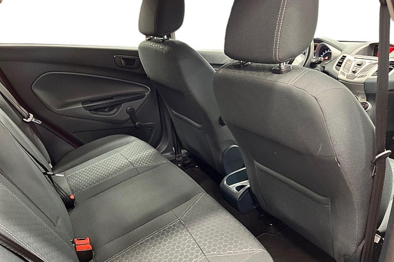 Ford Fiesta 17 of 21
