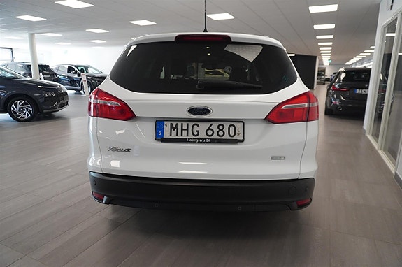 Ford Focus 5 of 12