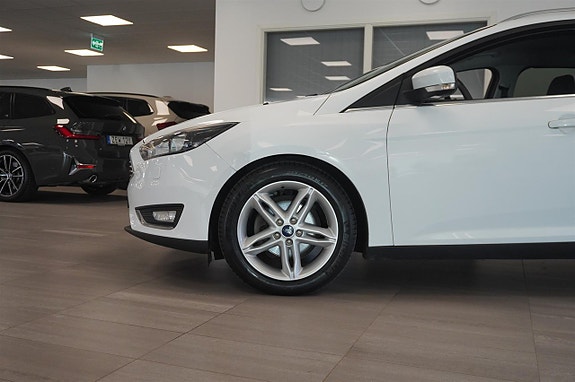 Ford Focus 3 of 12