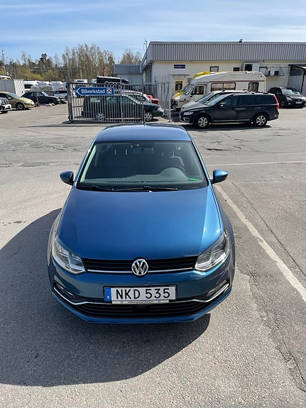 Volkswagen Polo 3 of 5