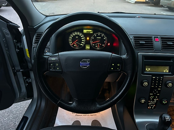 Volvo V50 15 of 18