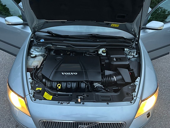 Volvo V50 6 of 18