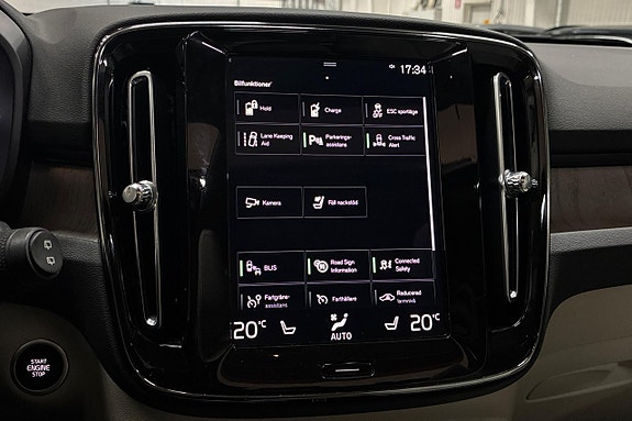 Volvo XC40 21 of 29