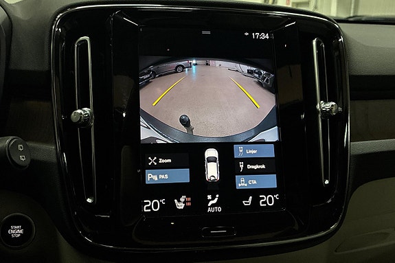 Volvo XC40 19 of 29