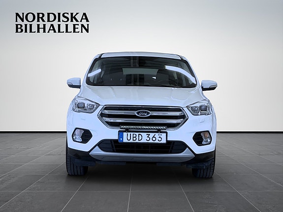 Ford Kuga 2 of 17