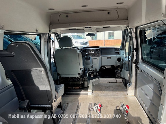 Ford Transit 24 of 30