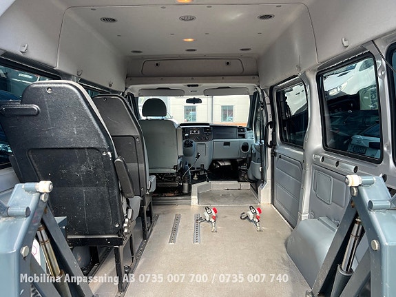 Ford Transit 27 of 30
