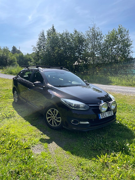 Renault Megane III 4 of 5