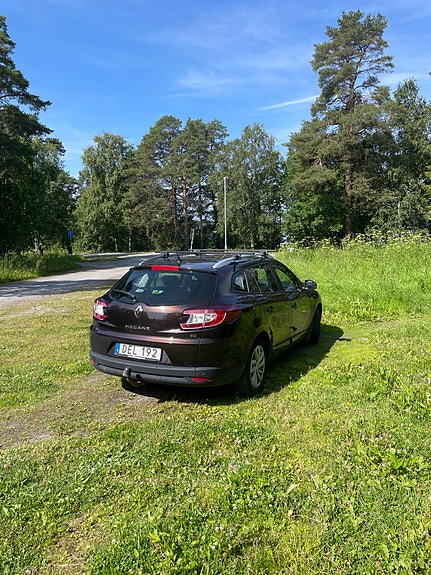 Renault Megane III 2 of 5
