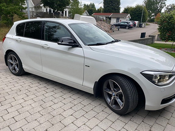 BMW 116i 3 of 8