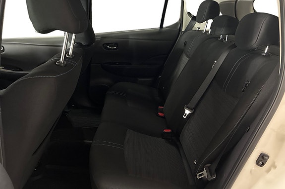 Nissan Leaf 14 of 25