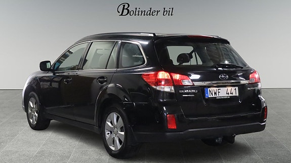 Subaru Outback 4 of 14