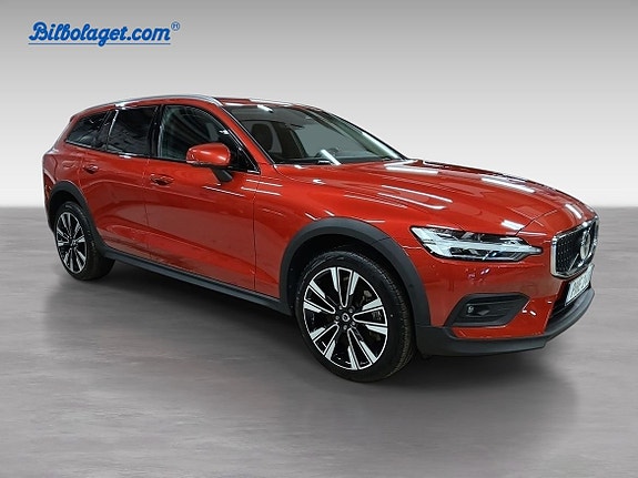 Volvo V60 Cross Country 5 of 11