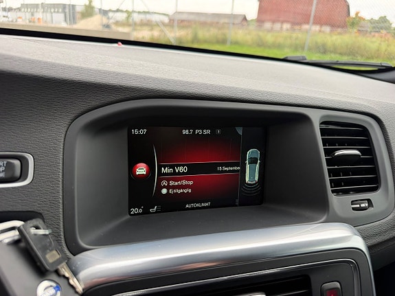 Volvo V60 Cross Country 15 of 19