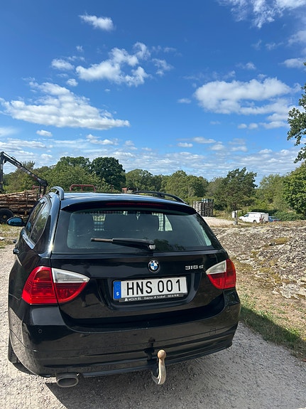 BMW 318d 6 of 6