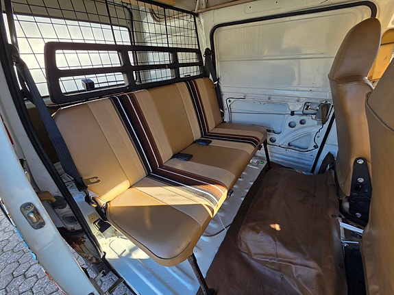 Daihatsu Hijet 3 of 5
