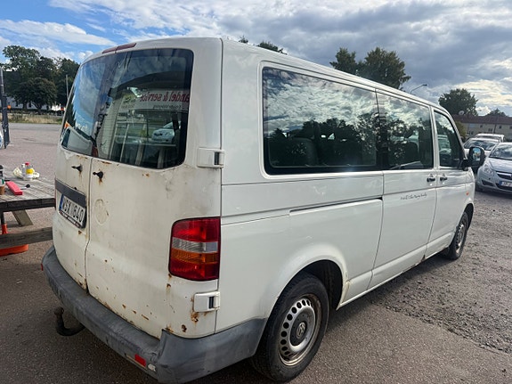 Volkswagen Shuttle 4 of 10