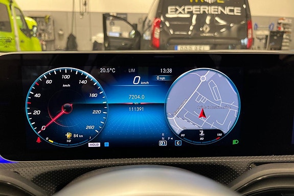 Mercedes-Benz A200 d 15 of 23