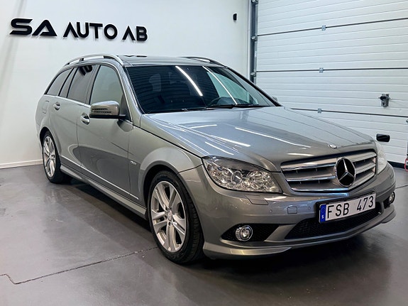 Mercedes-Benz C180 2 of 26