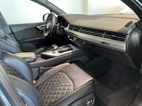 Audi SQ7 19 of 21