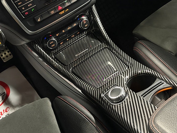 Mercedes-Benz CLA200 21 of 28