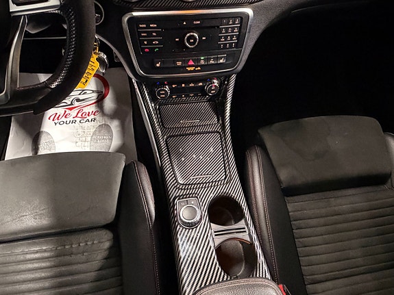 Mercedes-Benz CLA200 22 of 28