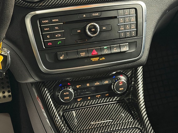 Mercedes-Benz CLA200 20 of 28