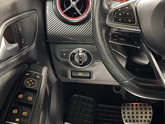 Mercedes-Benz CLA200 19 of 28