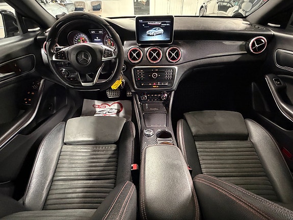 Mercedes-Benz CLA200 12 of 28