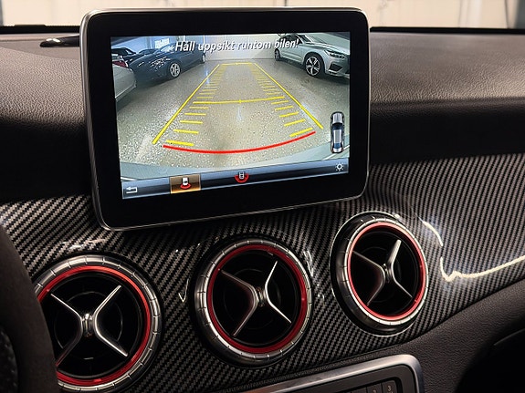 Mercedes-Benz CLA200 18 of 28