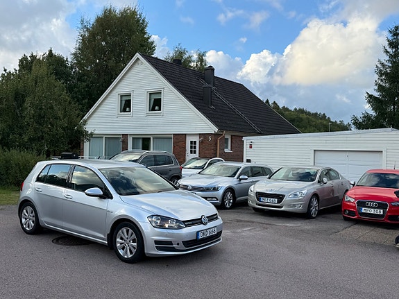 Volkswagen Golf VII 14 of 14