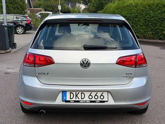 Volkswagen Golf VII 6 of 14
