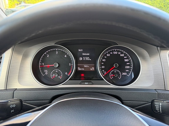 Volkswagen Golf VII 13 of 14