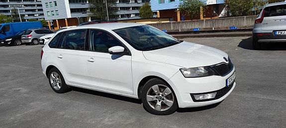Skoda Rapid Spaceback 2 of 7