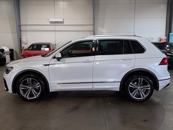 Volkswagen Tiguan 7 of 30