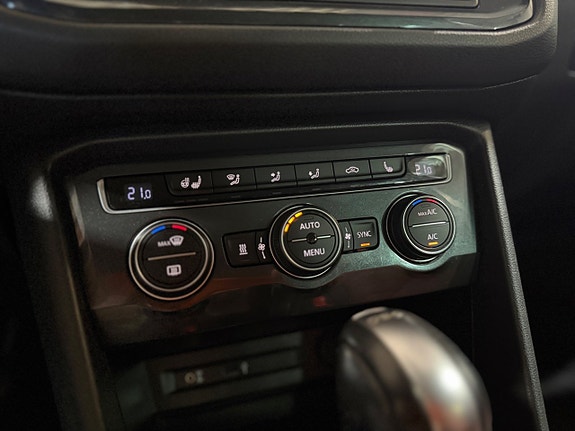 Volkswagen Tiguan 26 of 30
