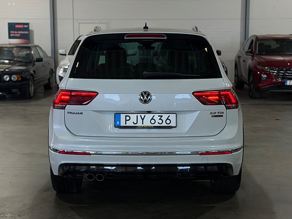 Volkswagen Tiguan 4 of 30